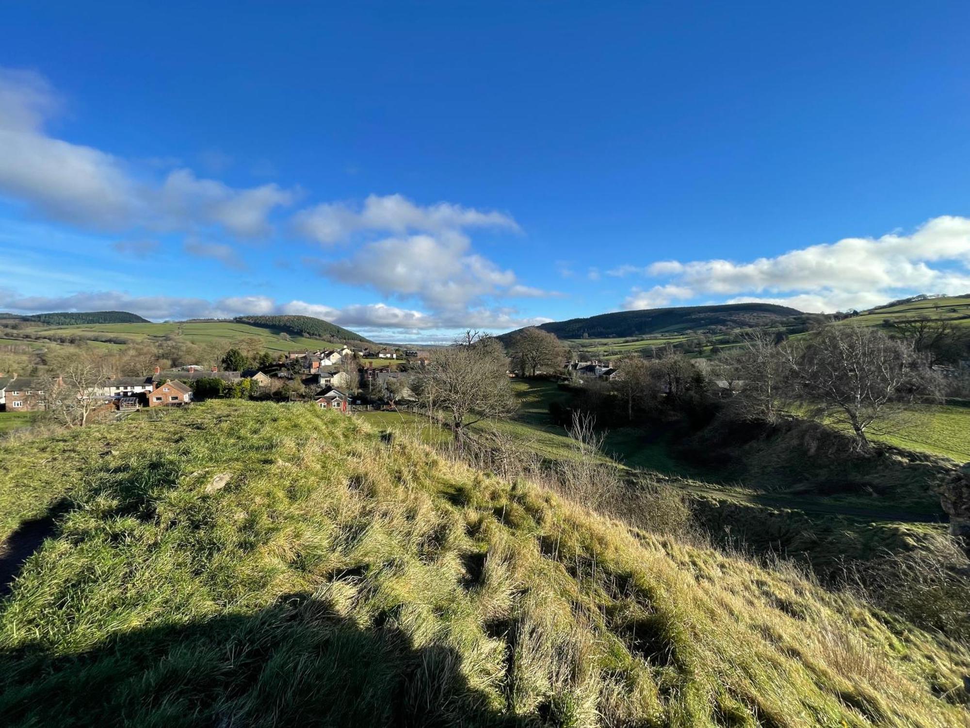 Beech Cottage With Clun Castle View ภายนอก รูปภาพ